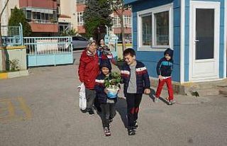 Ara tatil sona erdi, öğrenciler yeniden ders başı...