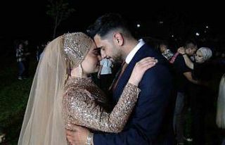 Aşklarını deprem bile yıkamadı