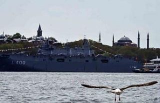 Ayasofya’dan TCG Anadolu’ya eşsiz manzara
