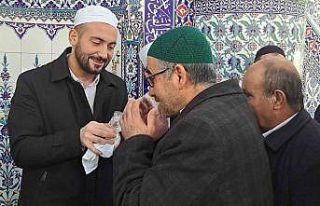 Aydınlar beldesinde Sakal-ı Şerif’e yoğun ilgi