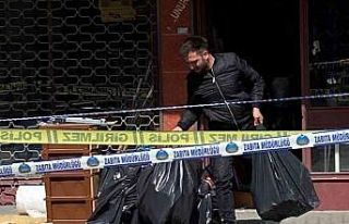 Bahçelievler’de kolonları çatlayan binada oturanlar...