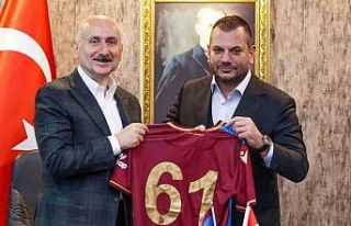 Bakan Adil Karaismailoğlu, Trabzonspor’u ziyaret...