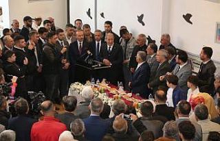 Bakan Akar: “Teröristler kan ağlıyor, bitecekler....