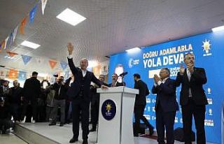 Bakan Akar’dan “teröristler için iki yol var”...