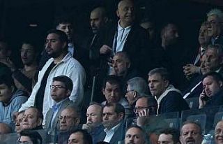 Bakan Kasapoğlu derbiyi takip etti