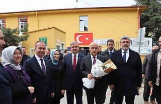 Bakan Kirişçi; “Altılı masa terör örgütleriyle...