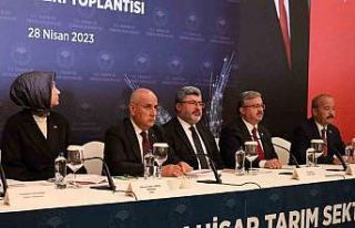 Bakan Kirişçi’den afet bölgesindeki arıcılara...