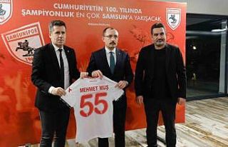 Bakan Muş: “Samsunspor hepimizi sevince boğdu”