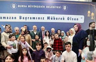 Bakan Varank depremzede, şehit yakınları ve gazilerle...