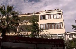Bakırköy’de 5 katlı binanın çatı katında...