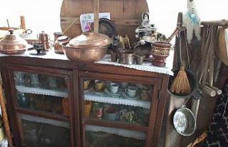 Balıkesir’de antika merakı evi müzeye çevirdi