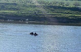 Baraj gölüne giren genç hayatını kaybetti