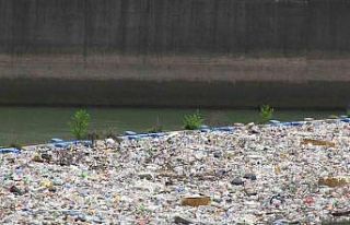 Baraj suları çekildi, çevre köylerden dökülen...