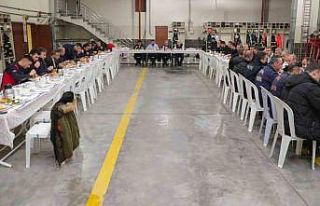 Başkan Alim Işık, itfaiye erleriyle birlikte sahur...