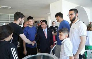 Başkan Aras’tan bayram ziyaretleri