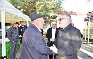 Başkan Bozkurt vatandaşlarla bayramlaştı