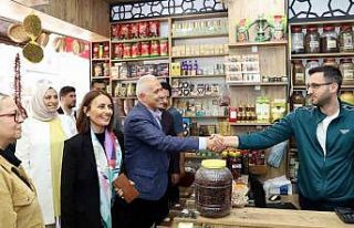 Başkan Gültak, çarşı esnafı ile buluştu