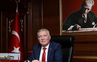 Başkan Kepenek; “Şehitlerimize minnet borcumuzu...