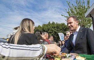 Başkan Seçer, personeliyle bayramlaştı