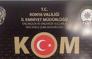 Baskın yapılan evdeki fırından kaçak telefonlar...