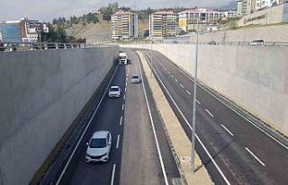 Battı Çıktı Kavşağı tek yönlü olarak ulaşıma...
