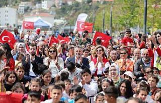 Bayraklı ve Selçuk’ta 23 Nisan’da çocuklar...