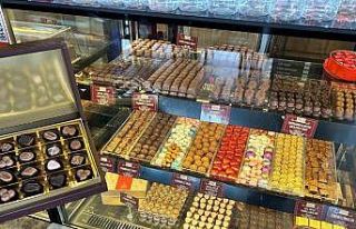 Bayram çikolataları adeta göz doldurdu