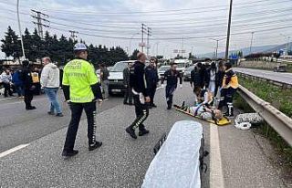 Bayram ziyaretine giden ailenin bulunduğu araç yan...