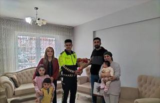 Bayramda şehit aileleri ziyaret edildi