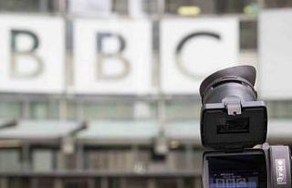 BBC Yönetim Kurulu Sharp görevinden istifa etti