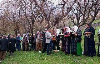 Beytüşşebap’ta kadınların mezarlık geleneği...