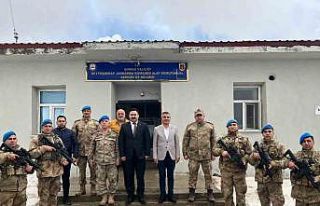 Beytüşşebap’ta Mehmetçiğin bayramı kutlandı