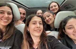 BTÜ’lü Gençler TOGG’u Beğendiler