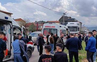 Bursa’da bayramlaşmada gençler birbirine girdi:...