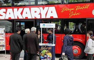 Büyükşehir’in üstü açık otobüsü bayram...