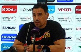 Çağdaş Atan: “Çok basit goller yiyoruz”