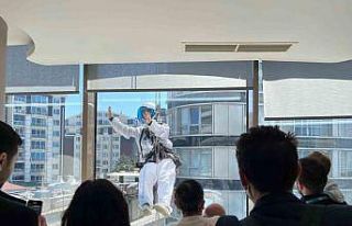 Çatıdan inen film kahramanlarından hasta çocuklara...