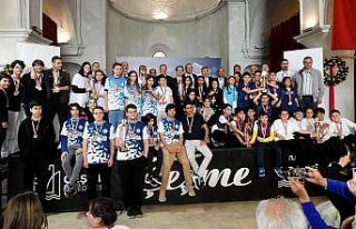 Çeşme’deki satranç şampiyonasında ödüller...