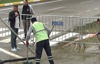 CHP’li belediye, miting öncesi göle dönen alanı...