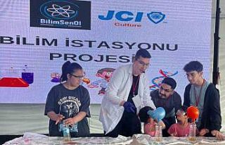 Çocuklar bilim ile deprem travmasını atlatıyor