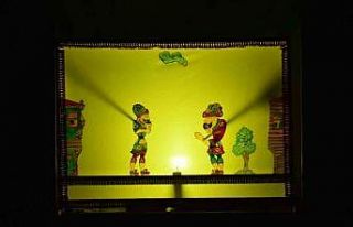 Çocuklar Hacivat-Karagöz ile eğlendi
