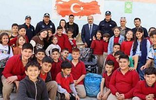 Çocukların topladığı plastik kapaklar engellilere...