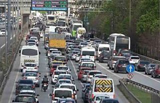 D-100’de yoğun trafik