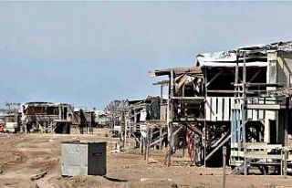 Dar gelirlinin 5 yıldızlı çardak tatili mesaisi...