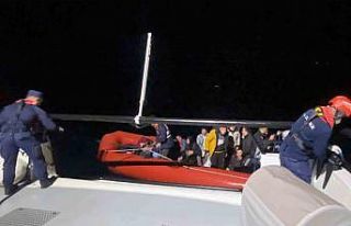 Datça’da 18 düzensiz göçmen kurtarıldı