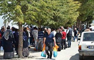 Denizlili çiftçilere tohum desteği devam ediyor