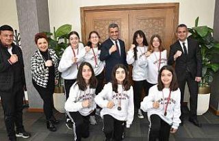 Denizli’nin kızları potada bölge şampiyonu oldu