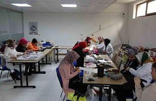 Depremin izlerini kurslarda silmeye çalışıyorlar