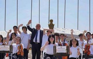 Depremzede öğrenciler, "Bir Başkadır Benim...