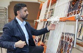 Depremzede sanatçı ve akademisyenden depremde zarar...